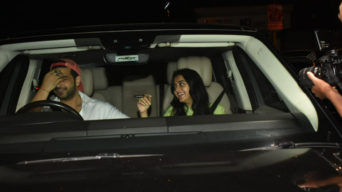 In Pics: Tejasswi Prakash Can’t Stop Smiling On A Long Drive With Karan Kundrra